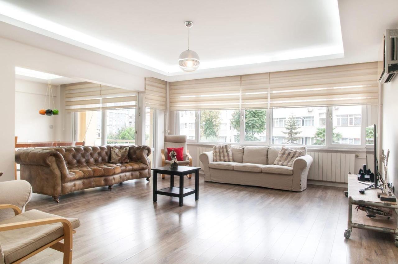 Central And Vibrant Flat With Balcony In Besiktas Istanbul Ngoại thất bức ảnh